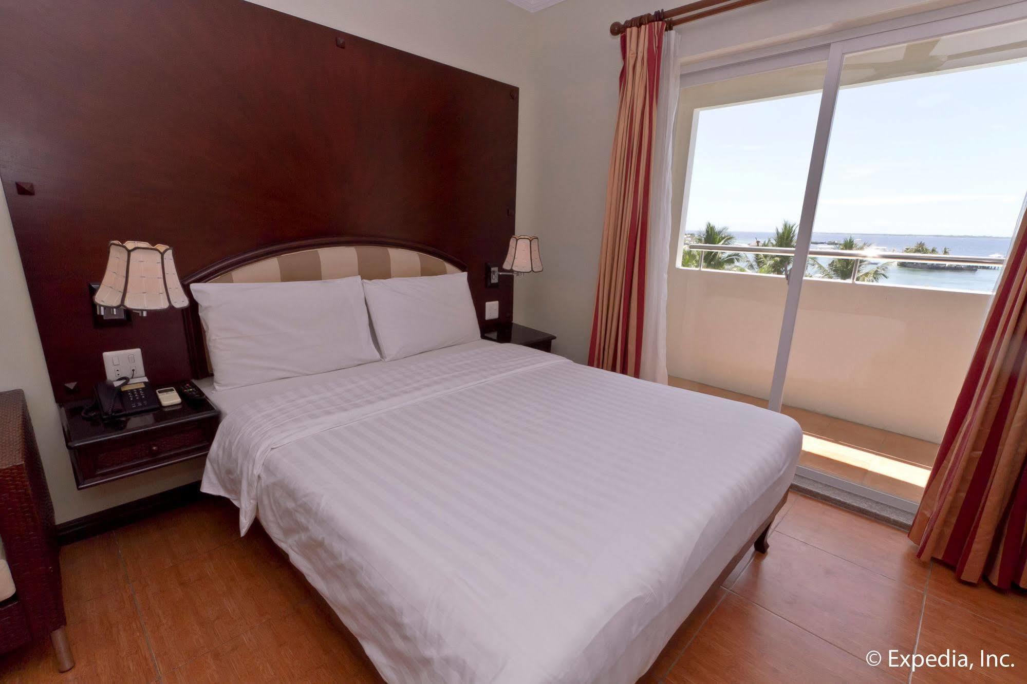 Egi Resort & Hotel Lapu-Lapu City Exteriér fotografie